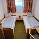 Edi *