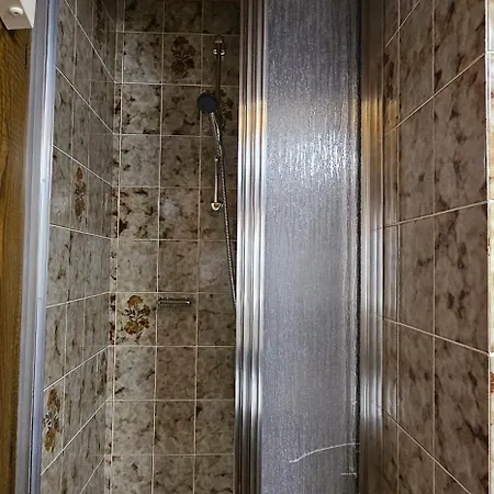 Oda ve Kahvaltı Edi *