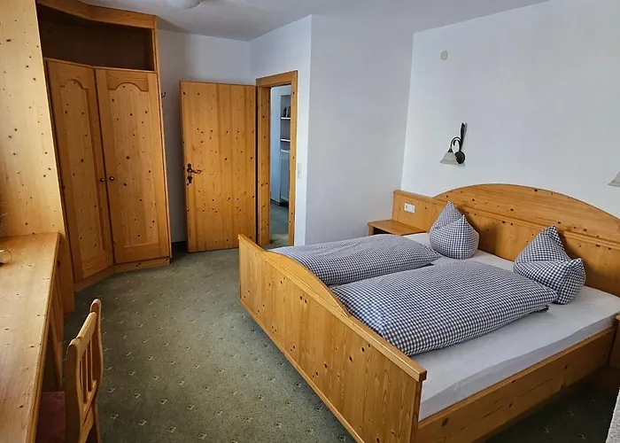 Edi Bed & Breakfast *